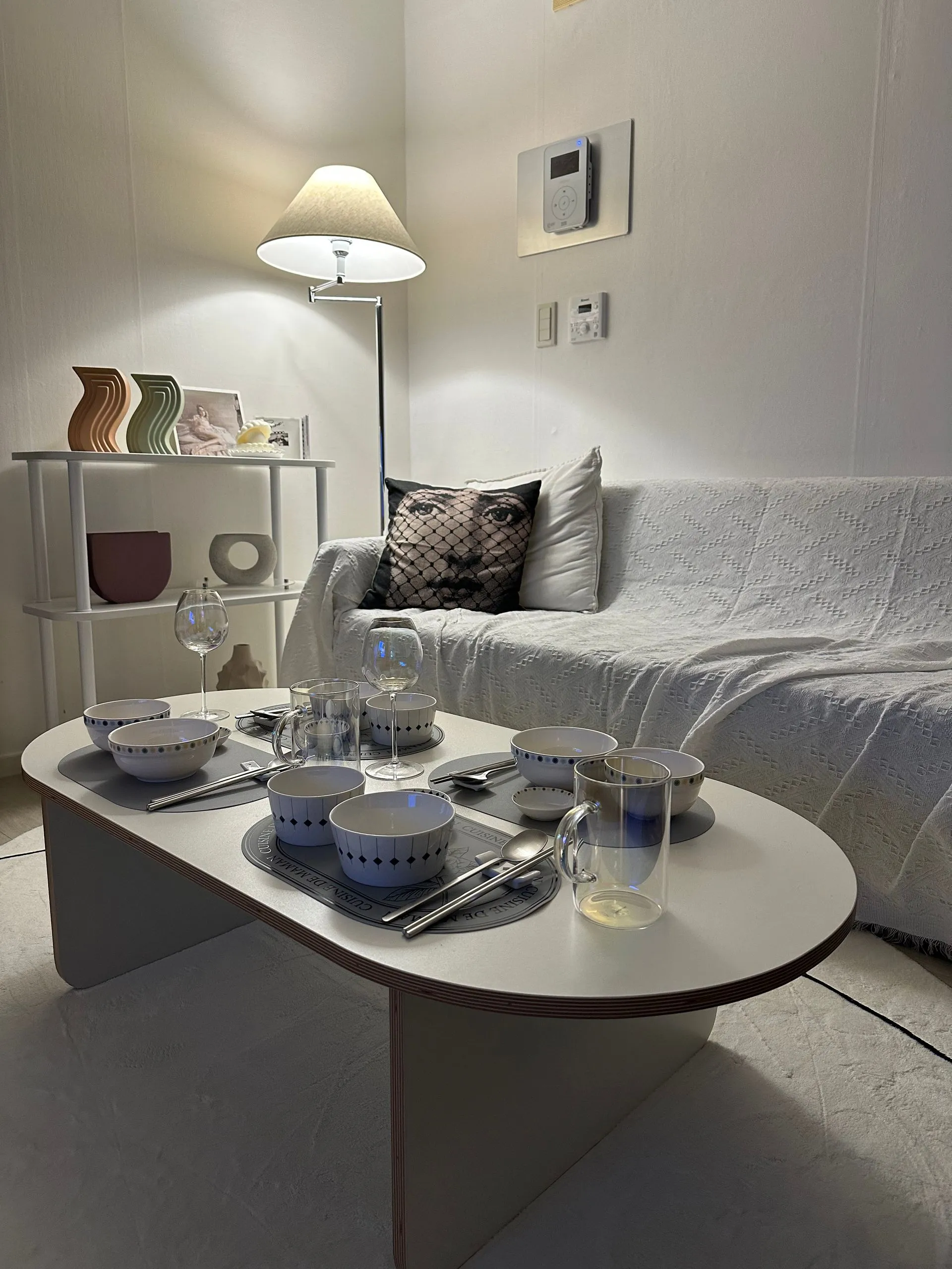 Daechi-dong City View One-Bedroom Apartment