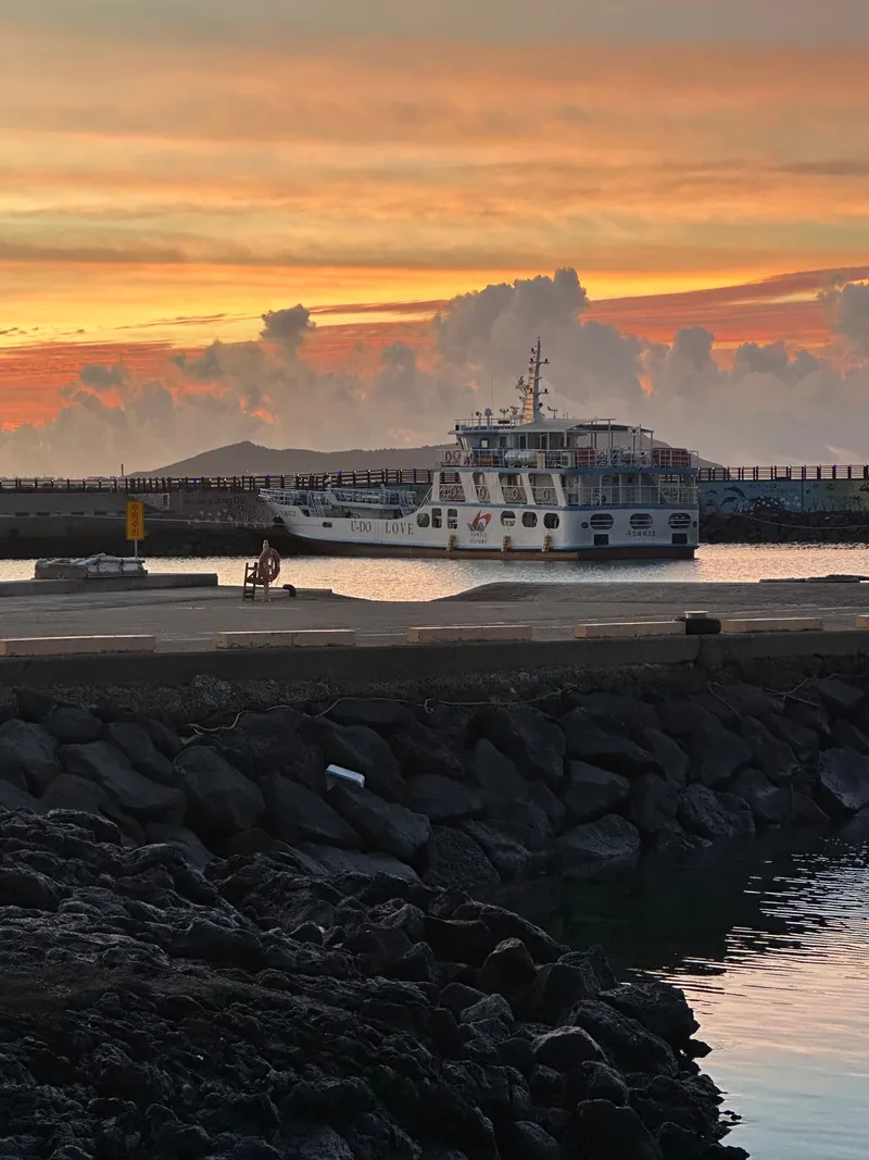 [Gujwa, Jeju] A guesthouse right in front of the sea with a view of Jongdal-ri Seongsan Sunrise Peak and Udo Island 32