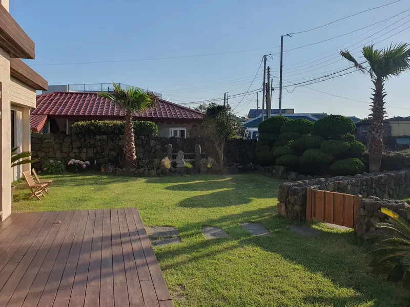 [Hallim, Jeju] Aewol, Gwakji, Gwidok coastal road village cozy jacuzzi yard independent accommodation 25
