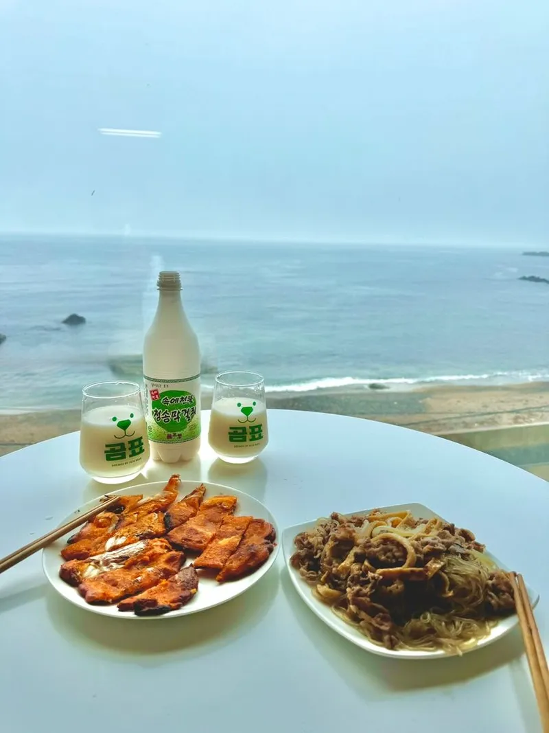 [Pohang] A cozy space with a private ocean view, perfect for working from home. 7