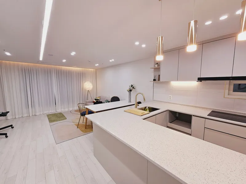[Bucheon] Spacious three-room newly built apartment, best condition, guest preferred, full option 43