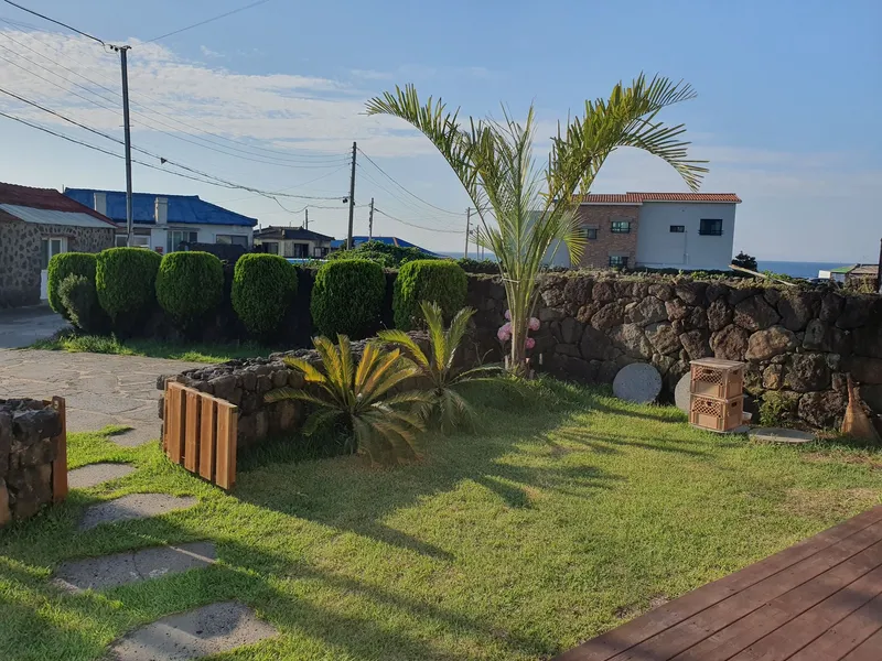 [Hallim, Jeju] Aewol, Gwakji, Gwidok coastal road village cozy jacuzzi yard independent accommodation 23