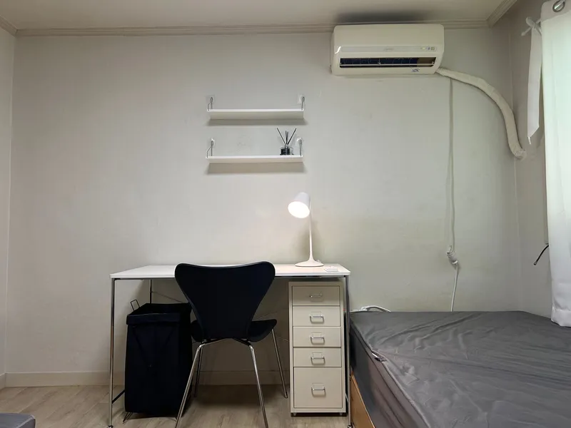 [Dongdaemun, Seoul] 10 minutes from Foreign Language University Station, three-room 9