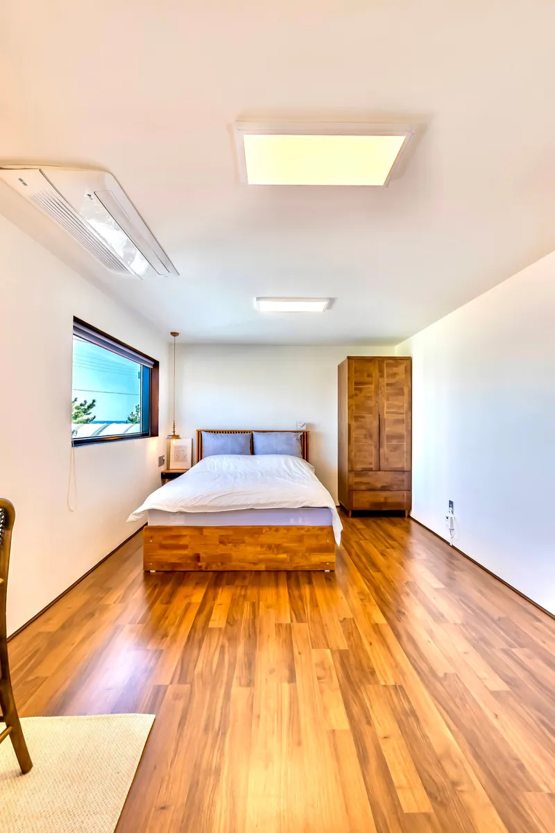 [Gangneung] 1 minute walk from Yeongjin Beach, emotional private house, lawn yard, jacuzzi 15