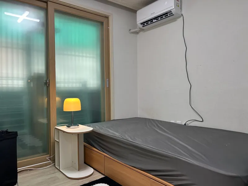 [Dongdaemun, Seoul] 10 minutes from Foreign Language University Station, three-room 7