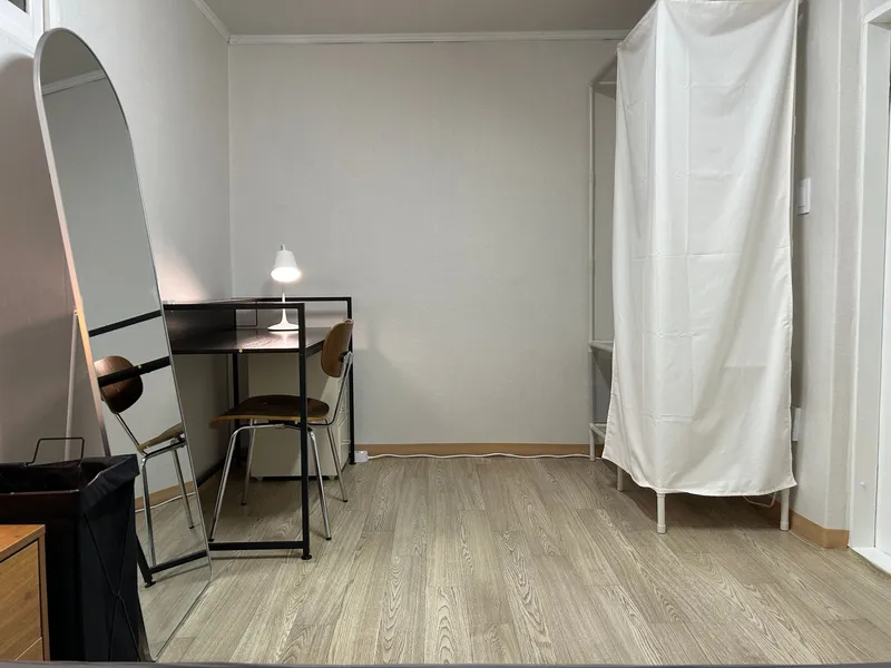 [Mapo, Seoul] 7 minutes from Ewha Womans University & Ahyeon Station Two-room 7