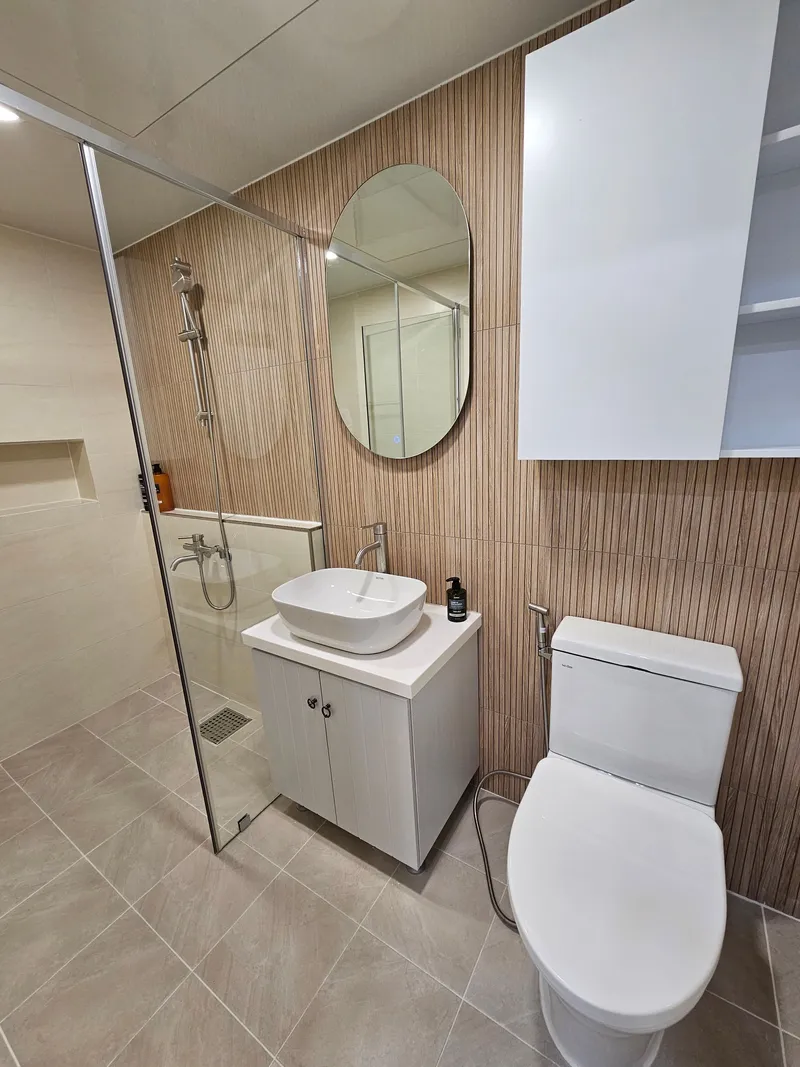[Bucheon] Spacious three-room newly built apartment, best condition, guest preferred, full option 6