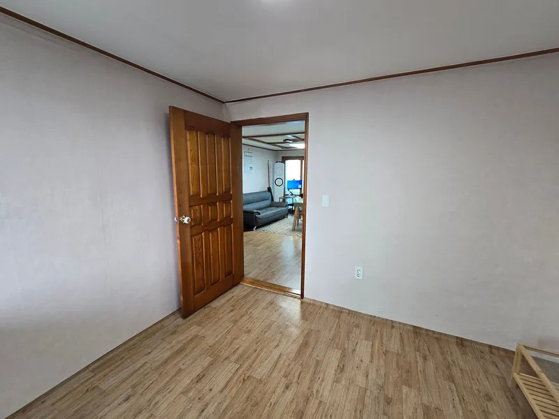 [Seongsan, Seogwipo][Seogwipo Shinsan] Accommodation with no utility bills and vehicle provided 200m from the beach 23