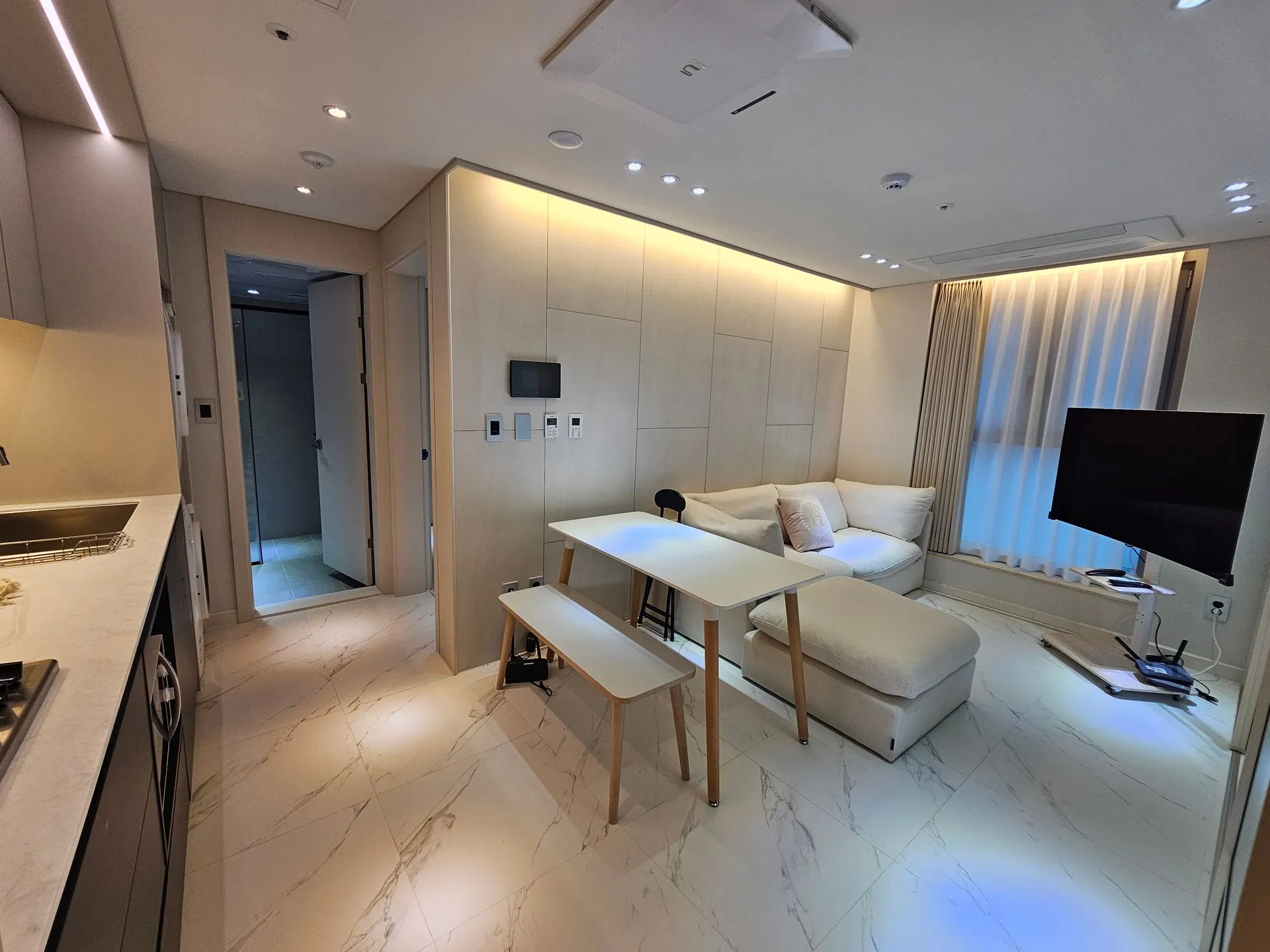 Samseong-dong Two-Bedroom Apartment
