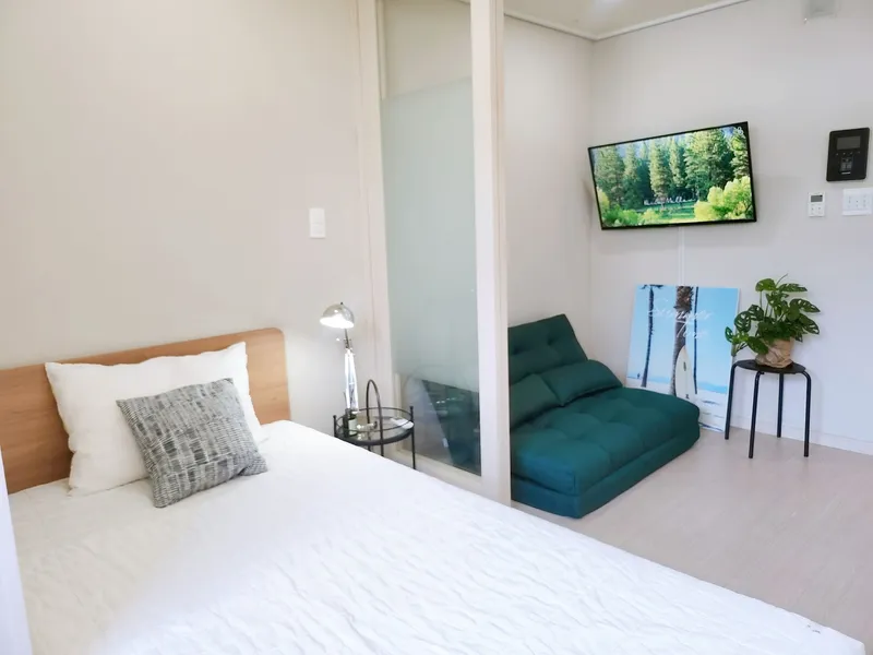[Geoje] A new cost-effective officetel for solo travelers on business trips, 10 seconds from the beach D 13
