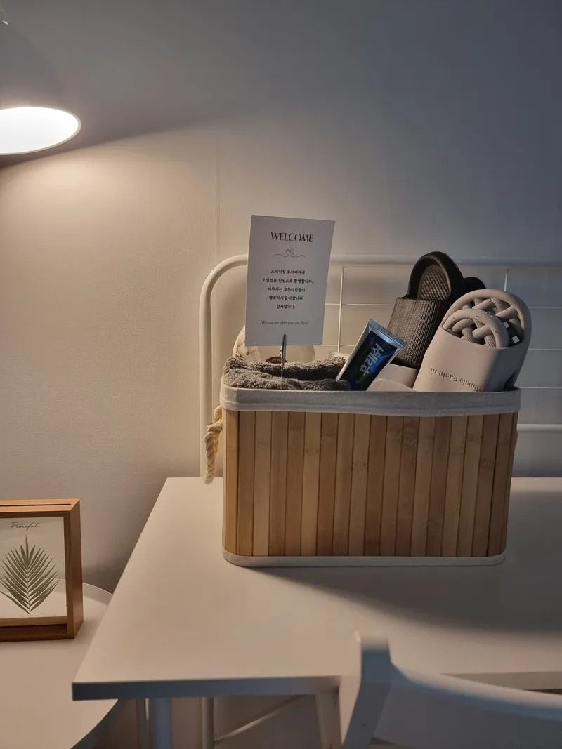 [Bucheon] White modern interior, 3 minutes walk from Bucheon Station 17