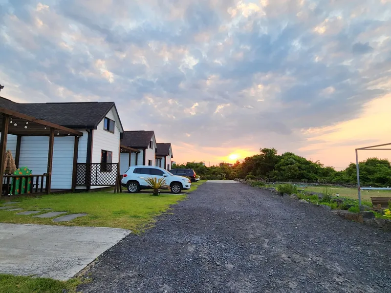 [Gujwa, Jeju] Duplex Separated One Room Field View #Far Sea View A 75