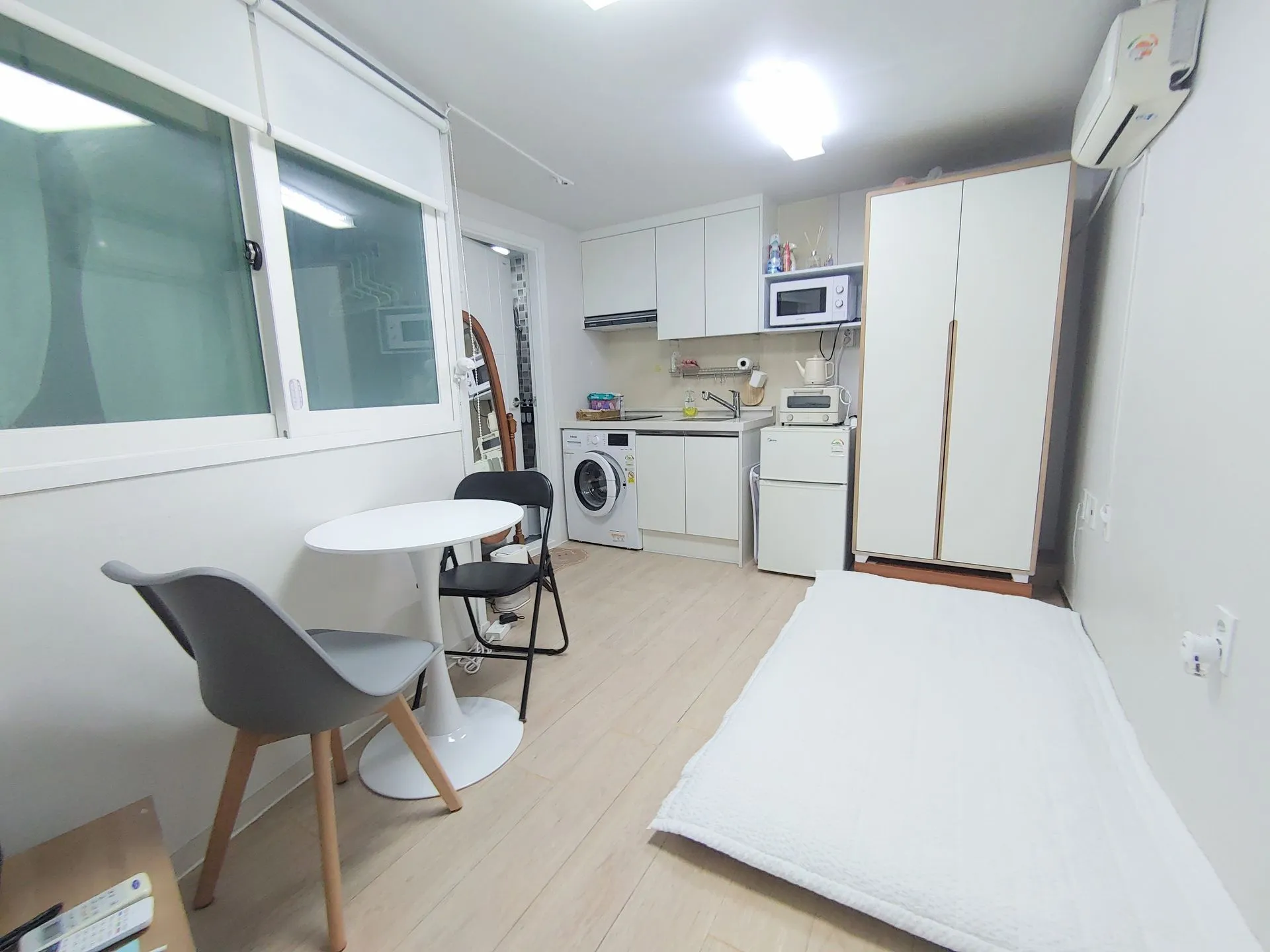 Mia-dong Transit-Friendly One-Bedroom House