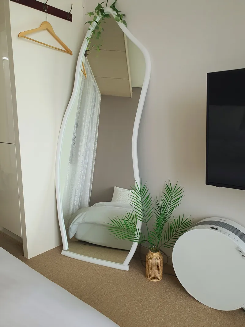 [Yeongjong, Incheon] Cool view / Peaceful ocean view. Close to airport (15 minutes away). Washer & dryer. 31