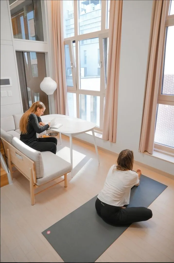 [Gangnam, Seoul] 2 queen-size beds in front of Seolleung Park in Samseong-dong 11