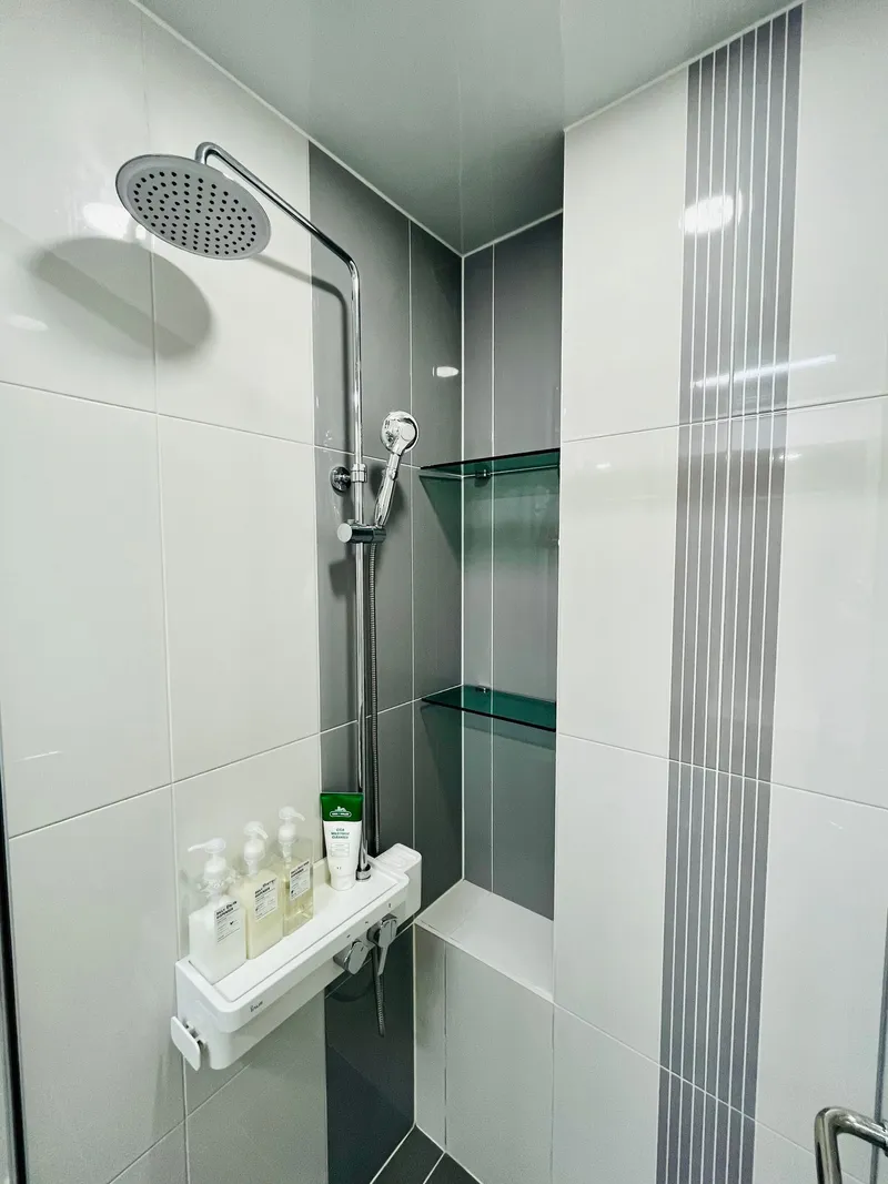 [Yeongjong, Incheon] Cool view / Peaceful ocean view. Close to airport (15 minutes away). Washer & dryer. 35