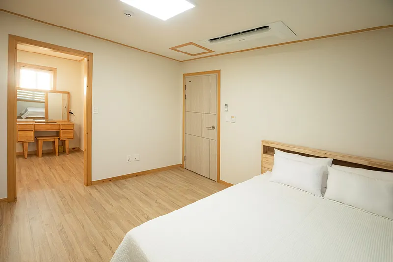 [제주 애월] 4룸 복층 온수풀 민박 2