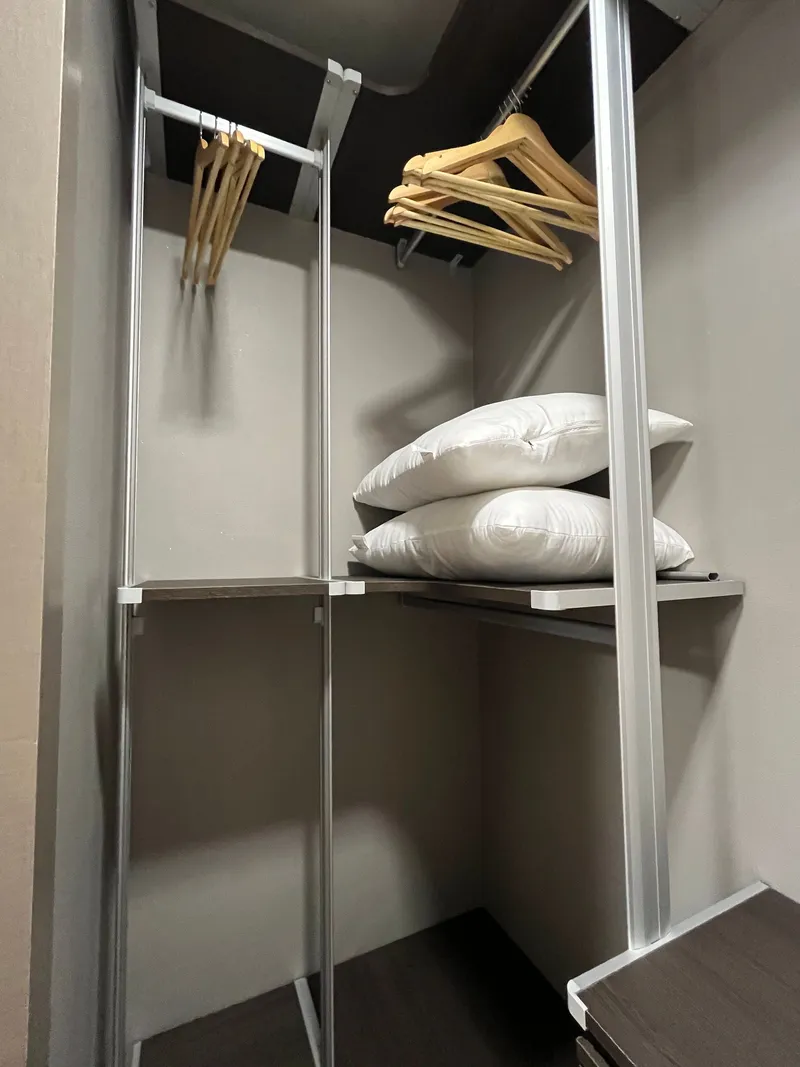 [제주 노형동] 깔끔하고 편안한 신축 레지던스/45평3룸침대2화2 4