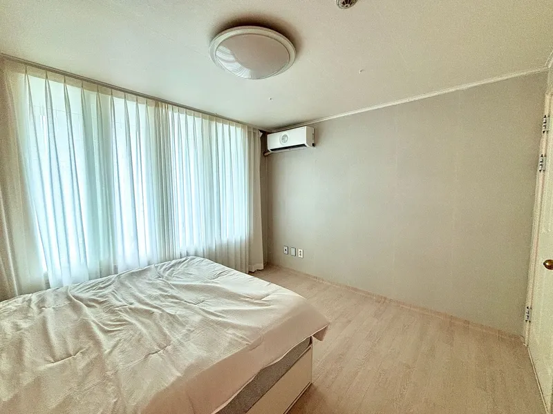 [Suwon][Suwon Yeongtong] The prettiest fully-optioned 3-room APT in Suwon 21