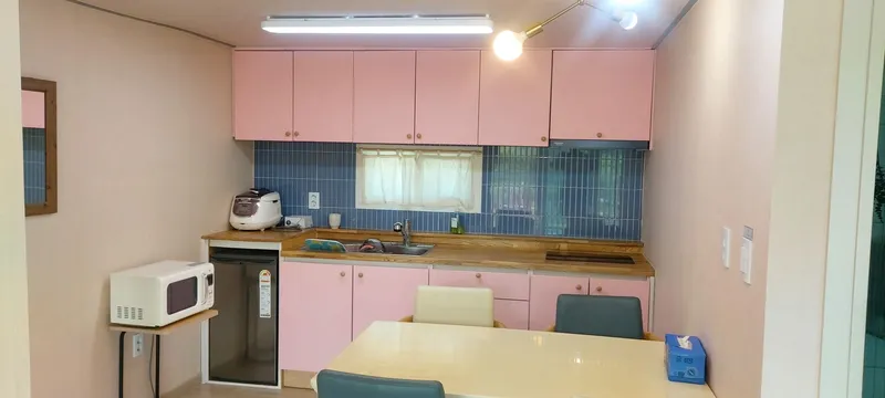 [Yangpyeong] River view and bicycle/walking path/fire pit pretty yard luxury one month living 1st floor 24