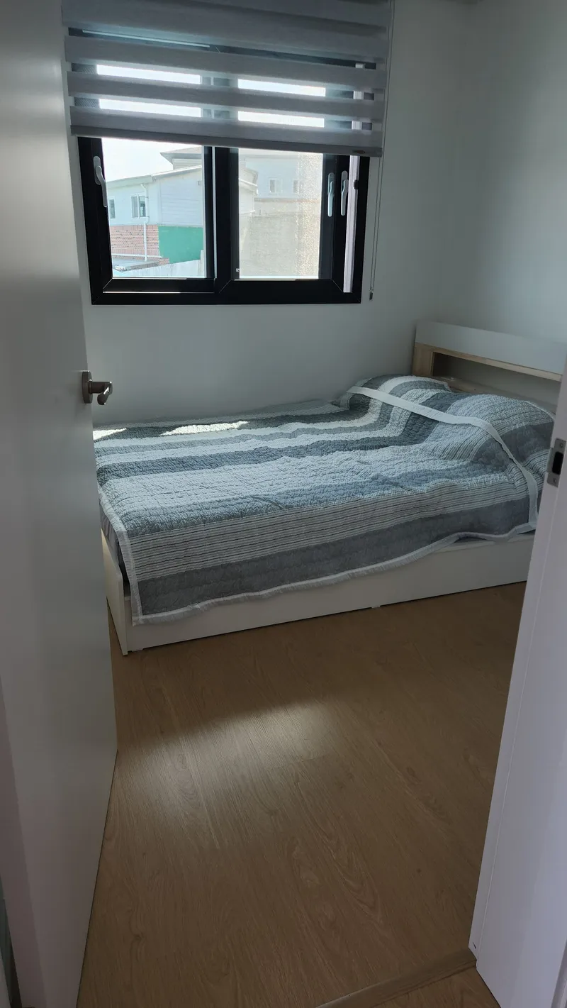 [Pohang] One-room pension with ocean view, 1st floor, room 102 21