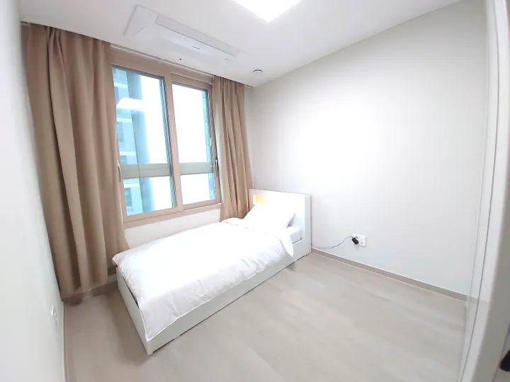 [Haeundae, Busan][Busan Haeundae Centum] Newly built 3-room officetel (2 bathrooms) right in front of Jaesong Station 3