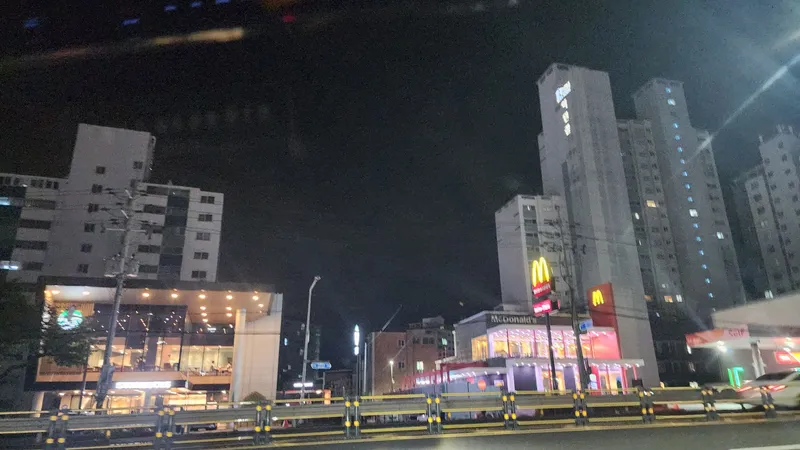 [경남 거제] ★ 롯데마트 앞 깨끗 아늑한 신축 아파트 34평 43