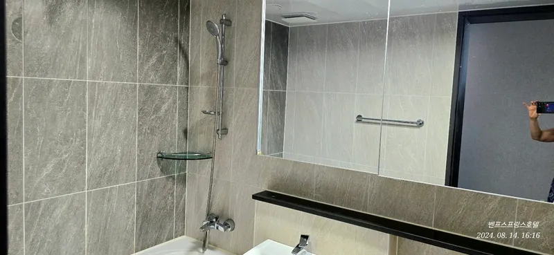 [Sokcho] Sokcho House, a drawing studio! A spacious 11th-floor apartment with two ocean views. 6