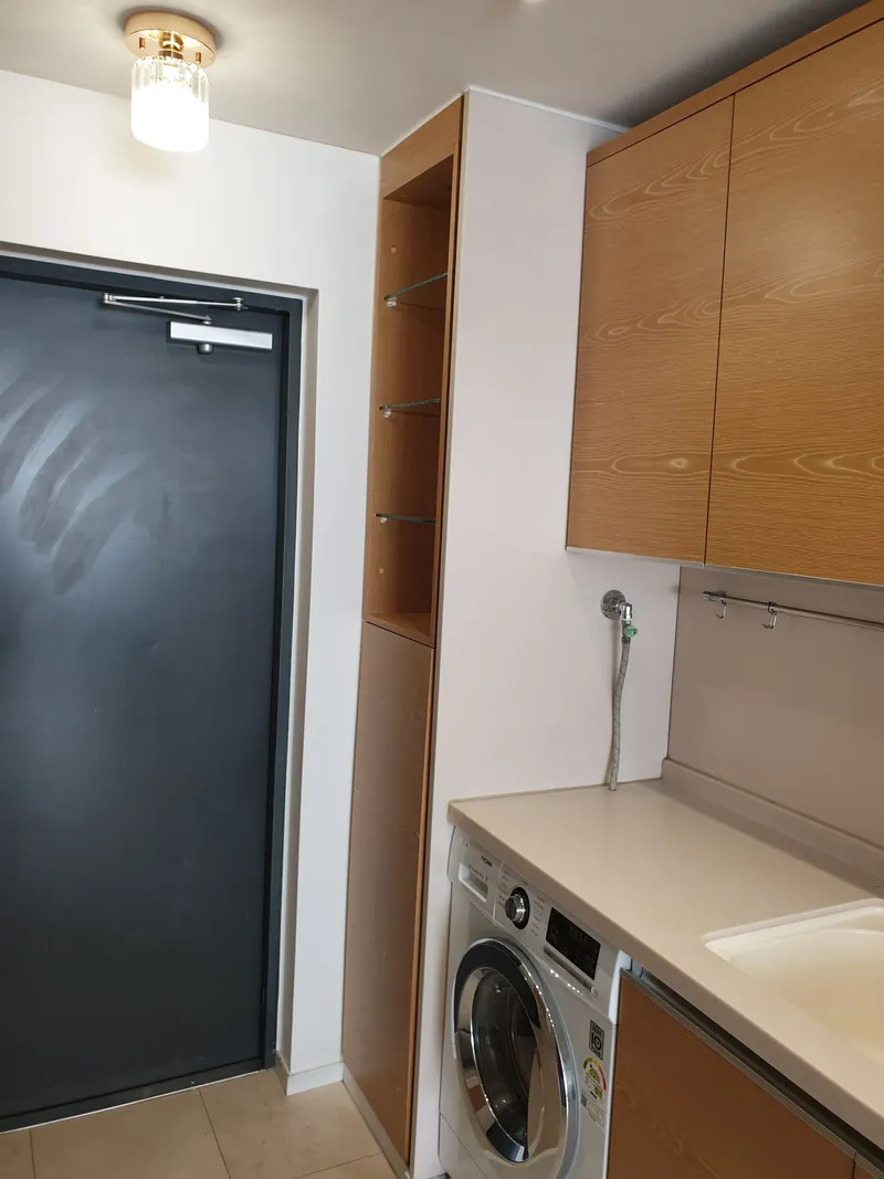 [Seocho, Seoul] 1 minute walk from Gangnam Station, fully-furnished, 11.5 pyeong, max 4 people 24