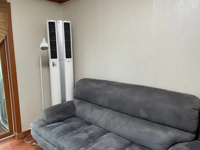 [Nam-gu, Gwangju] 24-pyeong apartment in Nam-gu, Gwangju Metropolitan City, 5 minutes walk from the subway station, Gwangju Express Bus, and Yu Square 10