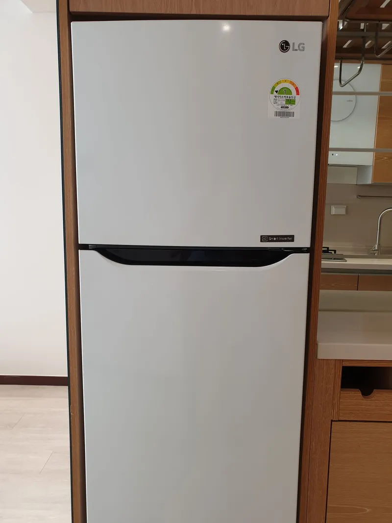 [Seocho, Seoul] 1 minute walk from Gangnam Station, fully-furnished, 11.5 pyeong, max 4 people 13