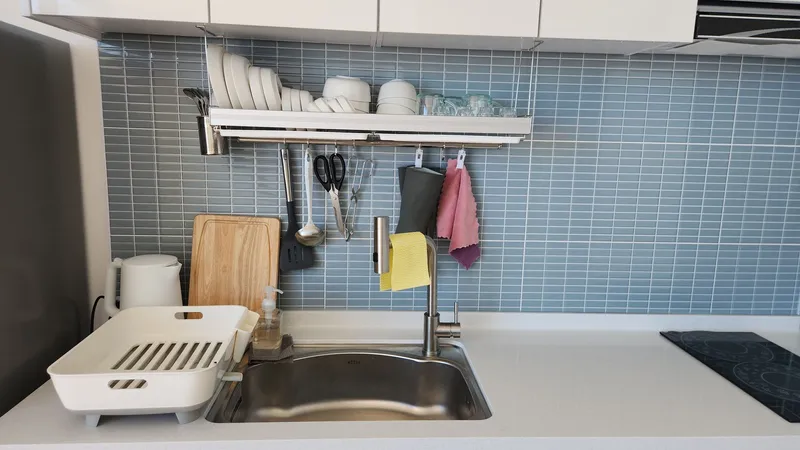 [Pohang] One-room pension with ocean view, 1st floor, room 102 7