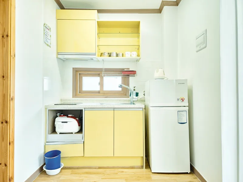 [Jeongeup] 2-person pension with a view of Okjeong Lake on Daejanggeum Masil Road #Freesia 3