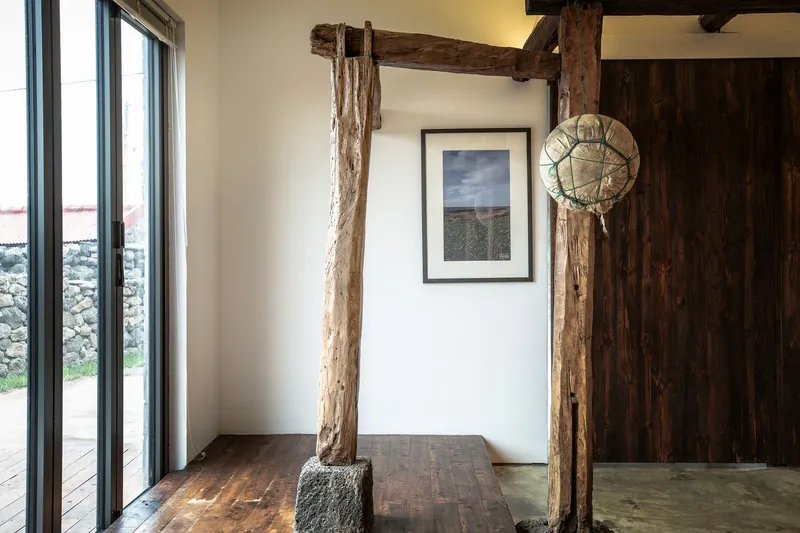 [Gujwa, Jeju] Touching Jeju's Traditional Stone House! Emotional Stay 7