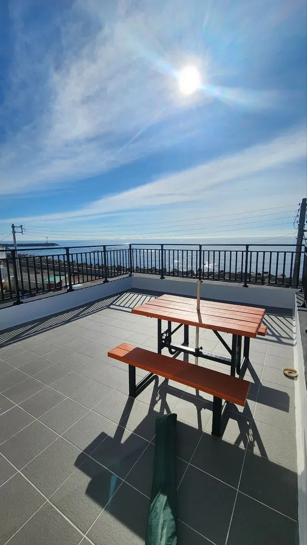 [Pohang] One-room pension with ocean view, 1st floor, room 102 28