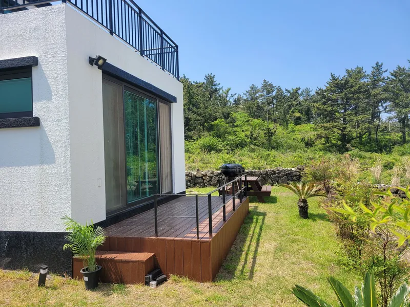 [Hallim, Jeju] Forest-surrounded healing, Geumneung, Hyeopjae, Biangdo, 7 minutes from Mart and Daiso, lawn yard 80