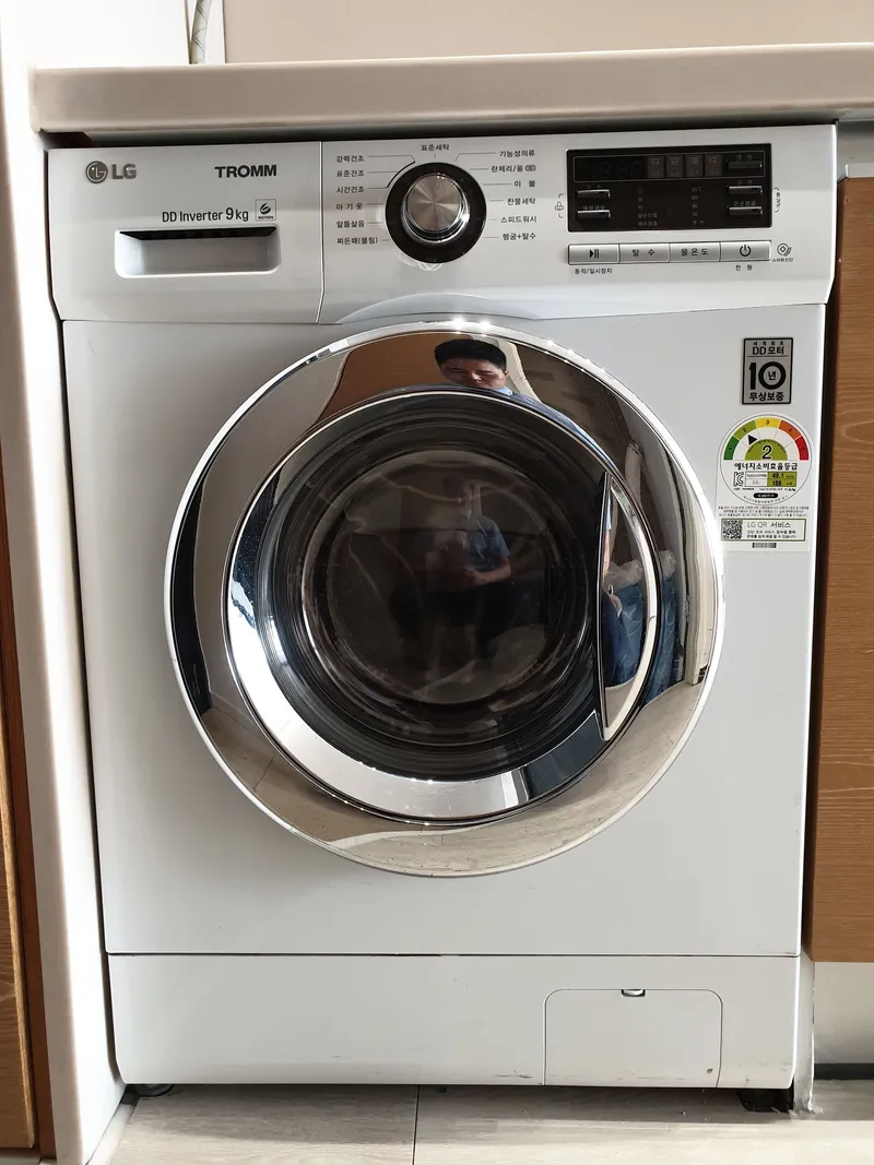 [Seocho, Seoul] 1 minute walk from Gangnam Station, fully-furnished, 11.5 pyeong, max 4 people 9