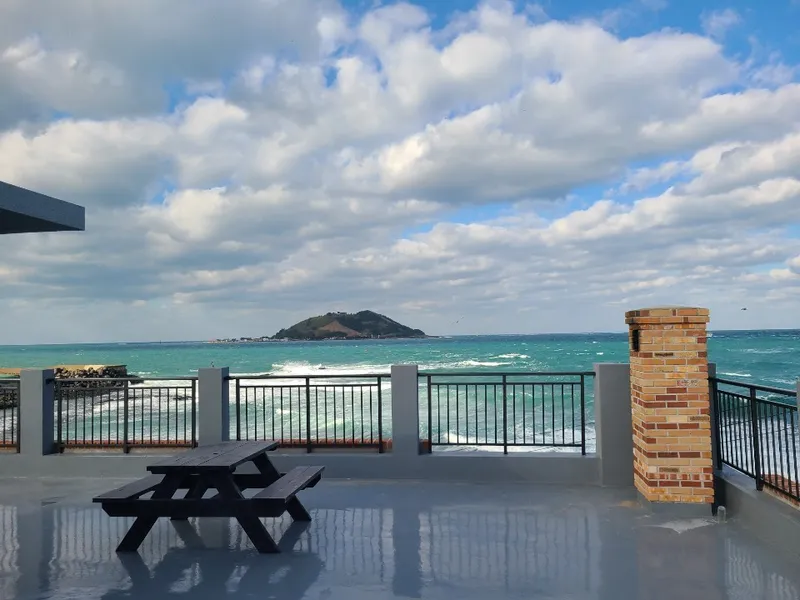 [Hallim, Jeju][Jeju Hyeopjae] Ocean view right in front of the sea Biyangdo Sunset view independent house 2nd floor 19