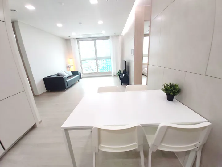 [Haeundae, Busan][Busan Haeundae Centum] Newly built 3-room officetel (2 bathrooms) right in front of Jaesong Station 8