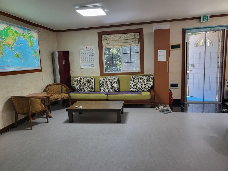 [Boryeong] European-style 2-story detached house in the forest 29