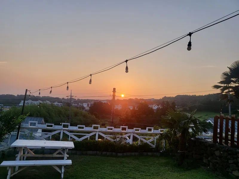 [Aewol, Jeju] Healing accommodation with sunrise and jacuzzi #Newly built accommodation Dalset 69