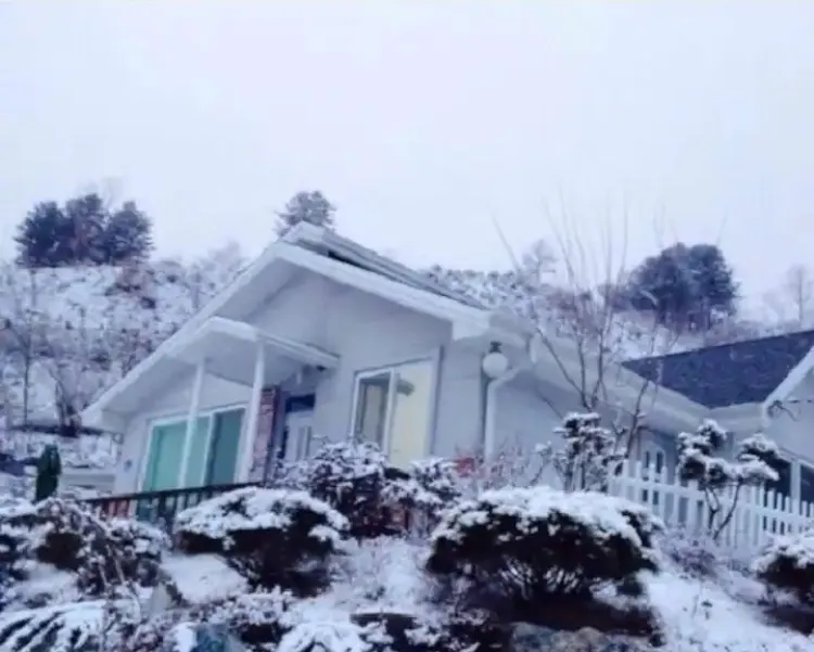 [Chuncheon] Mountain BBQ and Fireplace Two-room Detached House #Vivaldi #OceanWorld 2