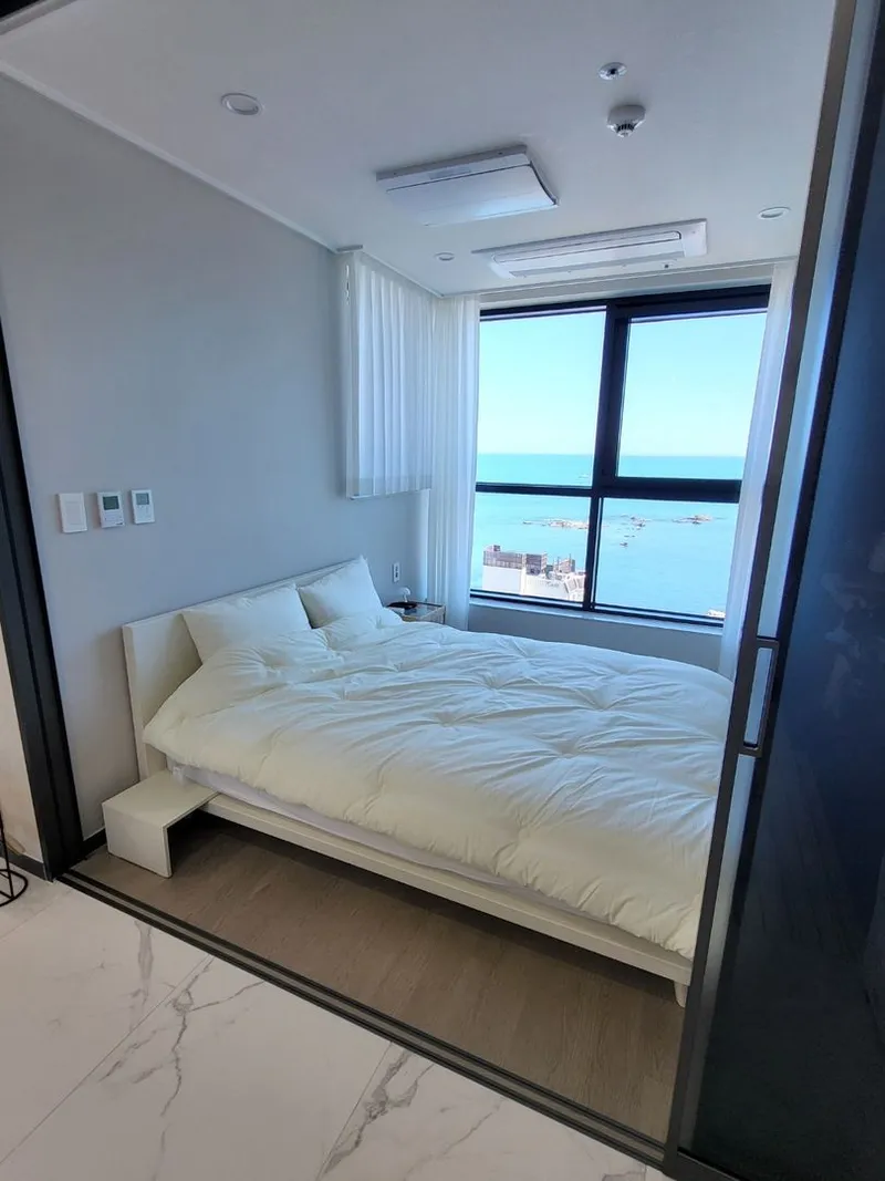 [Gijang, Busan] Ocean View Newly Built Officetel Separate Bedroom (Full Option) 8