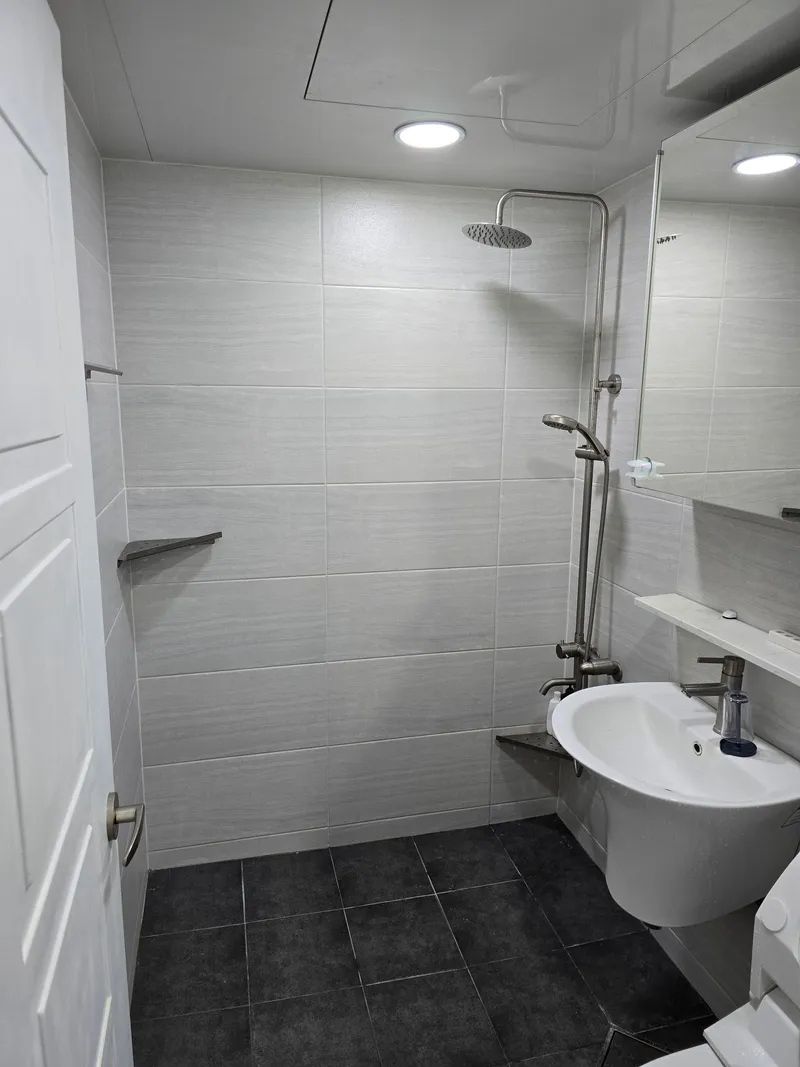 [Gangdong, Seoul] Apartment 3 rooms 2 minutes away from Godeok Station 5