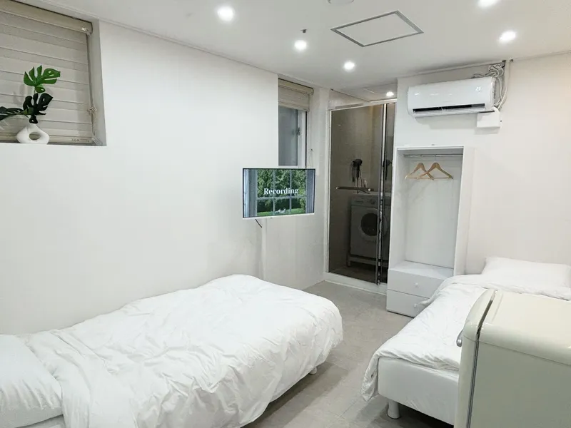[Jung-gu, Seoul] Newly built, clean, 5-minute walk from Myeongdong Station, fully-equipped twin room 106 3
