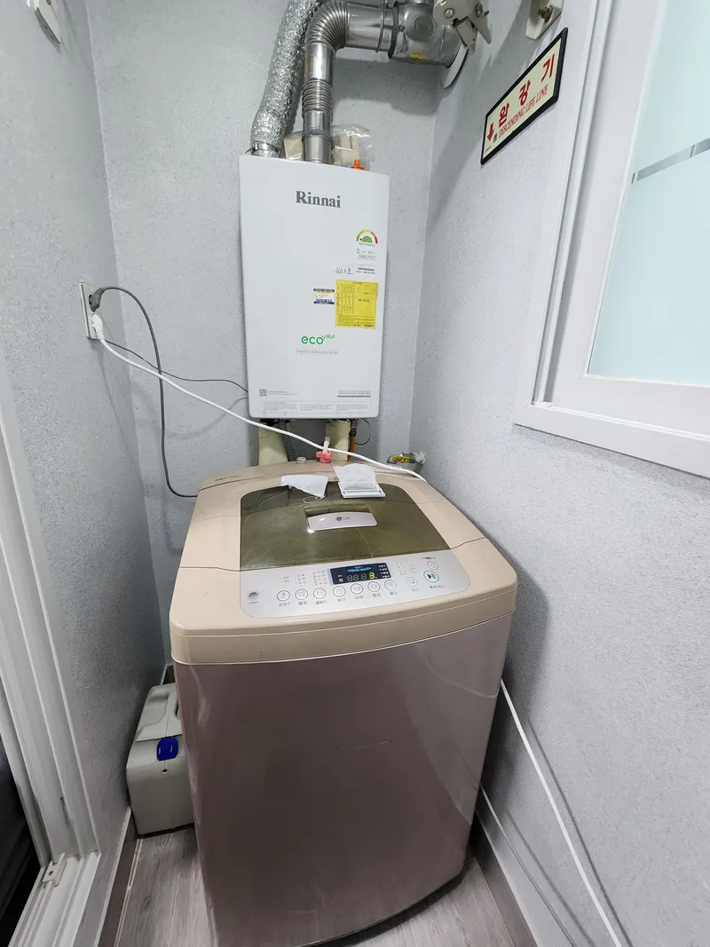 [Gangseo, Seoul] 10 min walk from Kkachisan Station (Line 2, 5)/2 rooms/3 beds/Fully furnished/Newly built 22