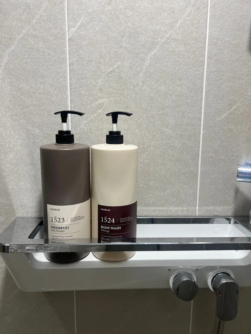 [Gangneung] Full ocean view from all rooms, 35 pyeong, 3 rooms/8 people/2-minute walk to the sea 36