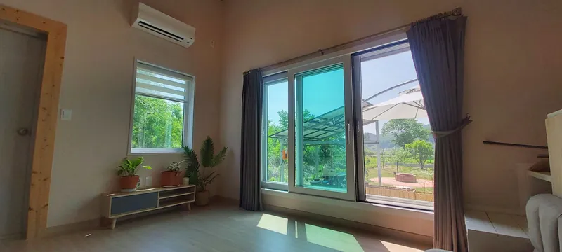 [Yangpyeong] River view and bicycle/walking path/fire pit pretty yard luxury one month living 1st floor 21