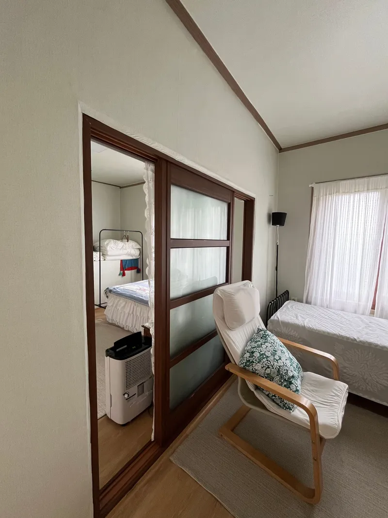 [Andeok, Seogwipo] Andeok-myeon Hwasun-ri Bookstore What Stay 2 40