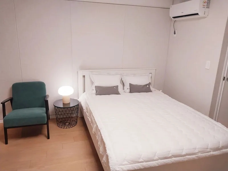 [Seocho, Seoul][Seoul Gangnam] Clean, fully furnished 11-pyeong officetel, 5 minutes walk from Gangnam Station 5